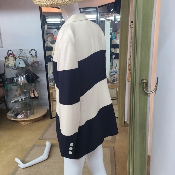 Escada Jacket - Picture 13 of 15